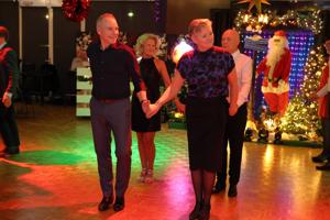 2e Kerstbal (089)